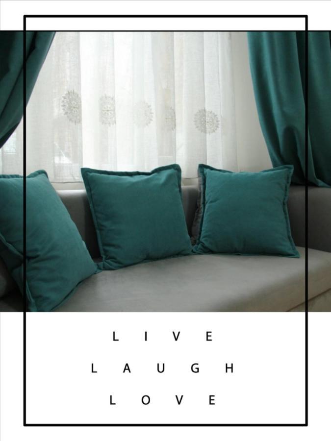 Suliko - Your Cosy Apartment In The Center Tbilisi Bagian luar foto